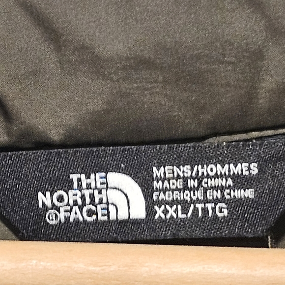 North Face Puffer - Picture 3 of 6